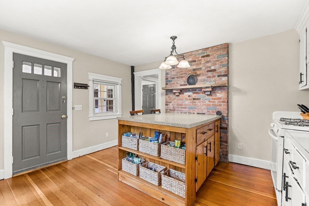 8 Moore Road Property Photo 12