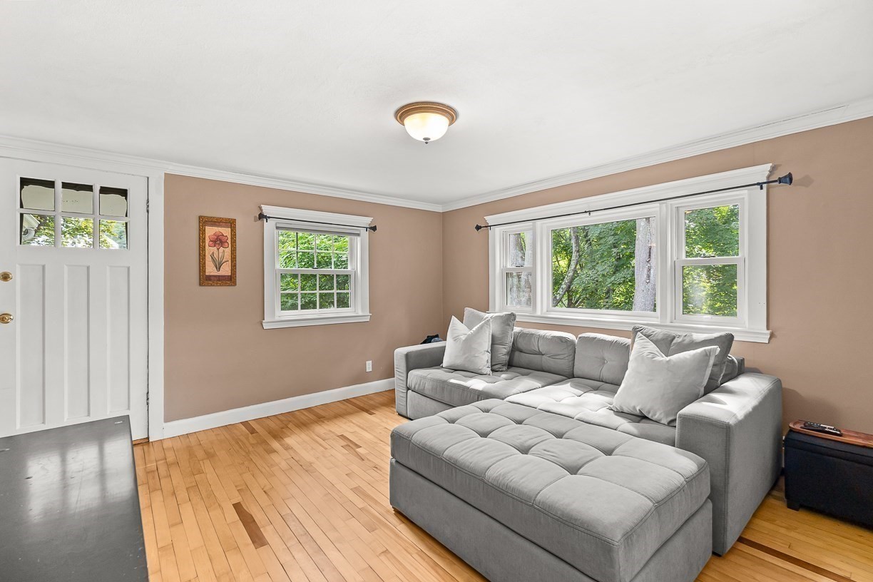 8 Moore Road Property Photo 15
