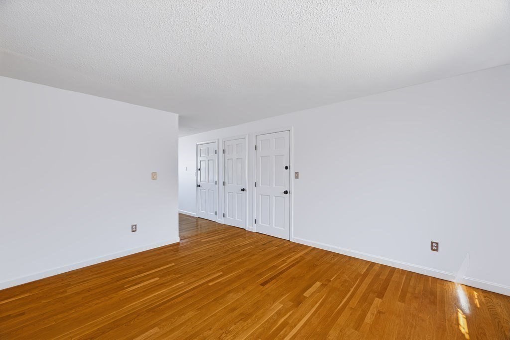 20 Beacon Ave # 3 Property Photo 5