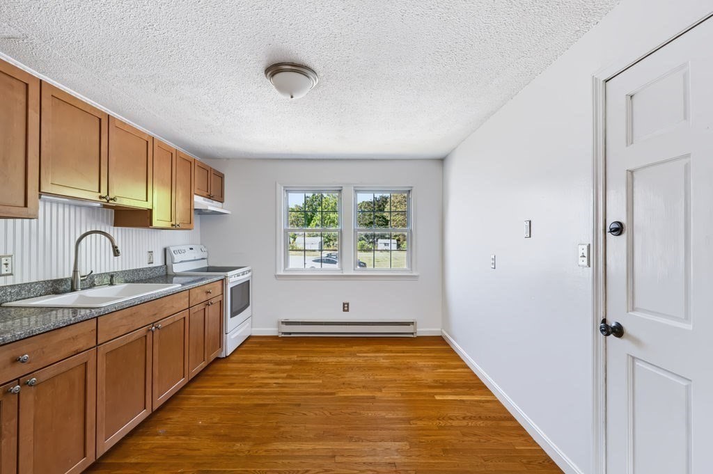 20 Beacon Ave # 3 Property Photo 9