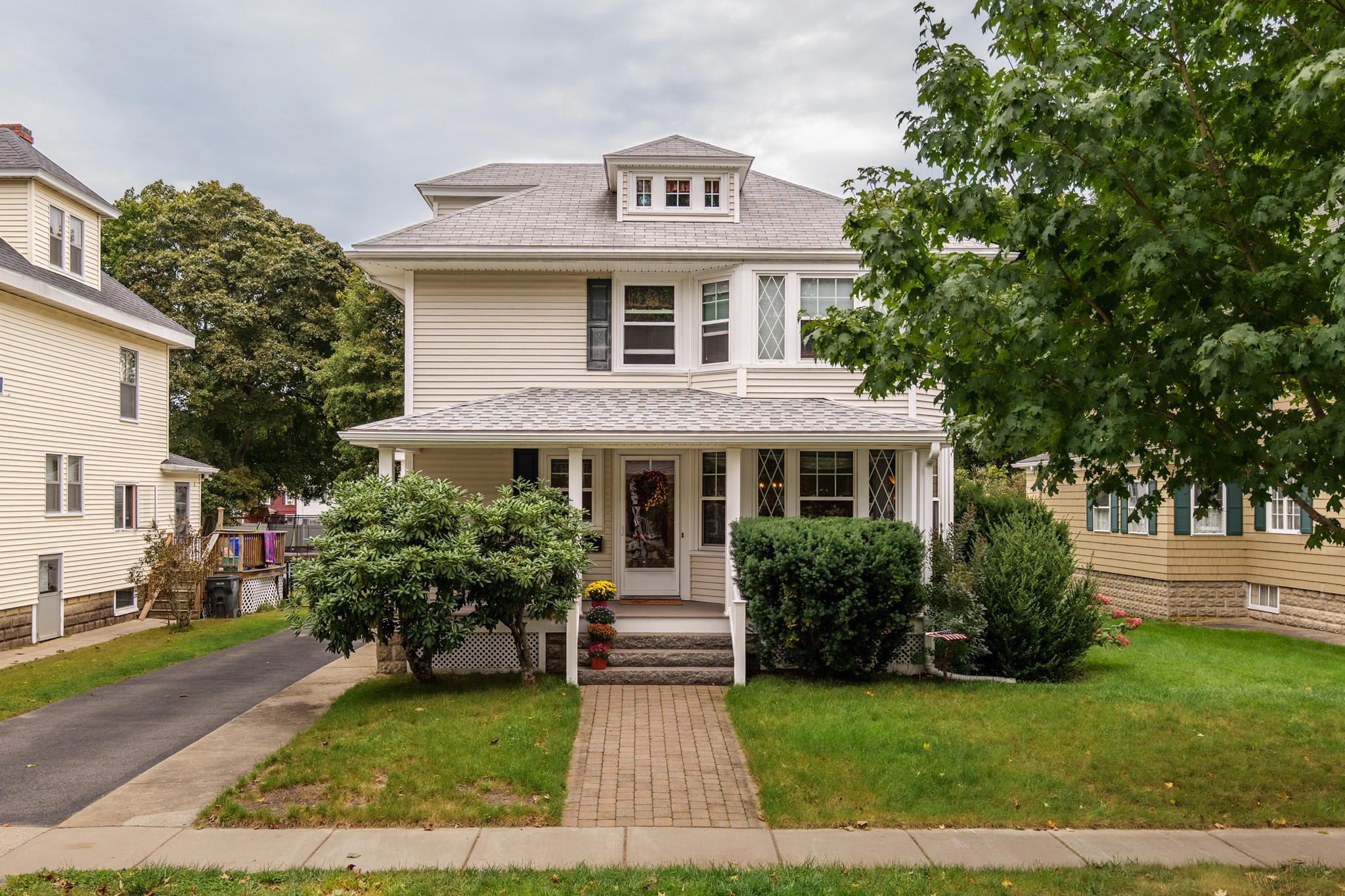 34 Fernwood Ave Property Photo 1