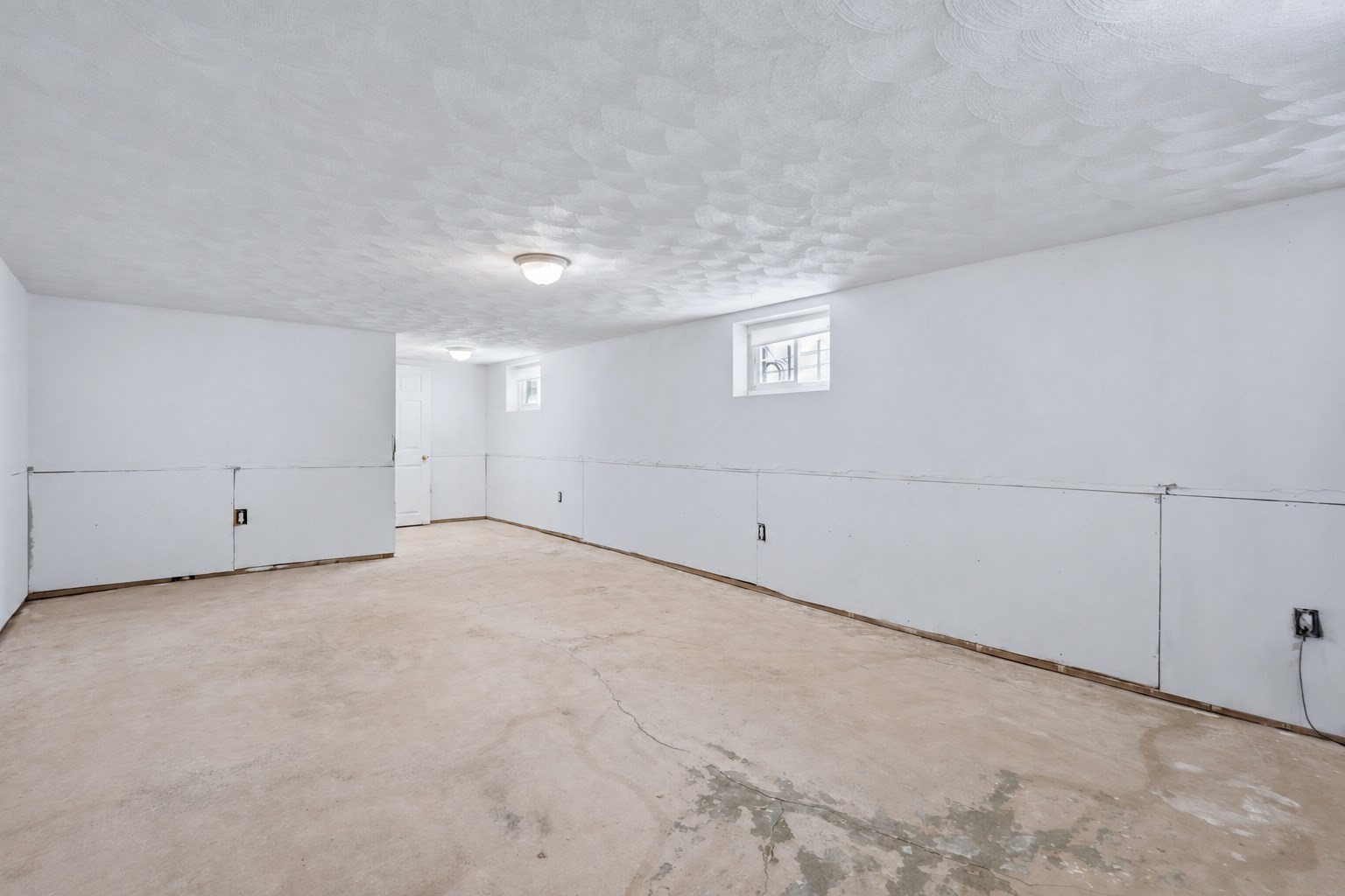 195 Mills Ave Property Photo 24