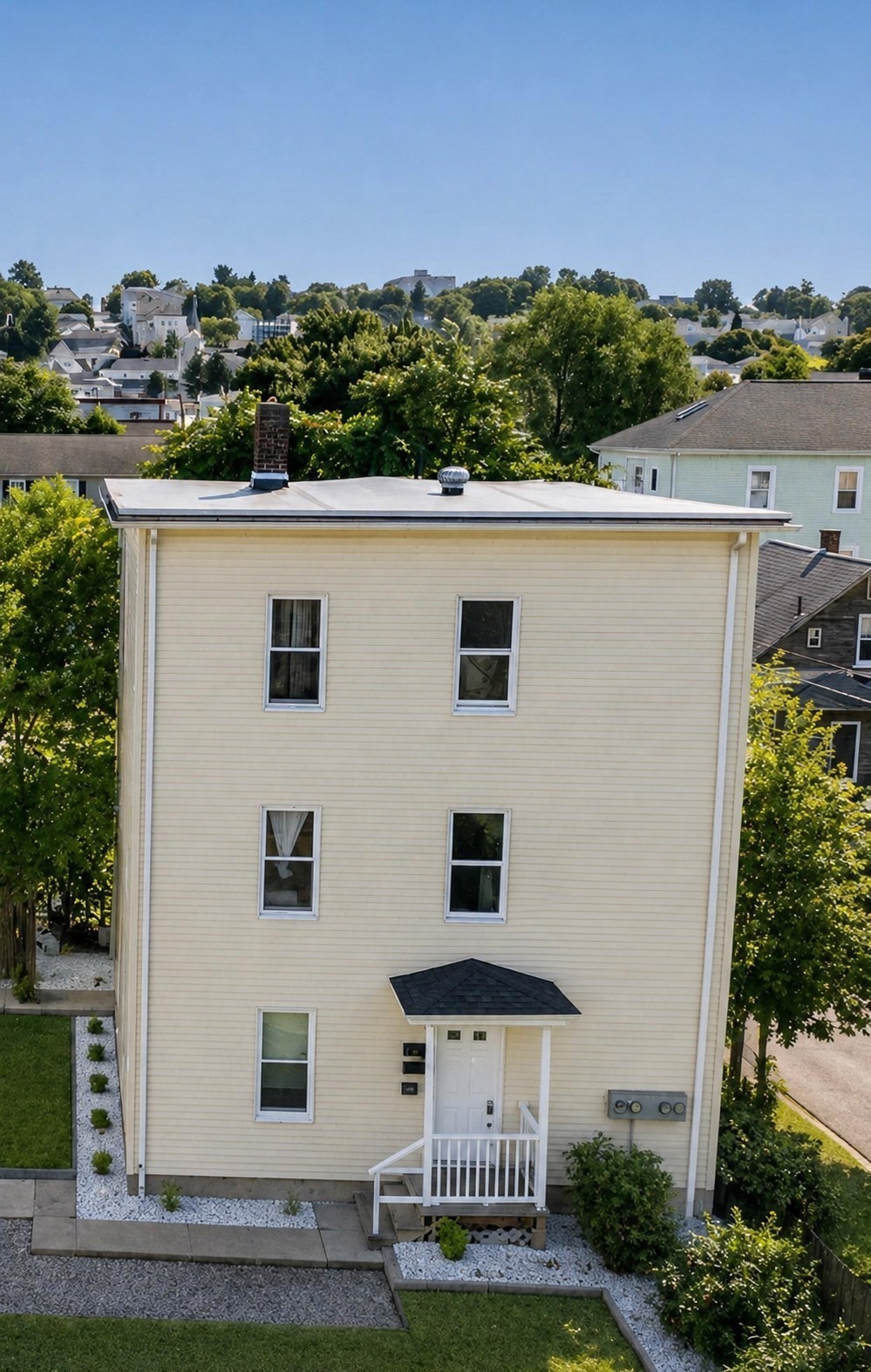 49-1/2 Ellsworth St Property Photo 17