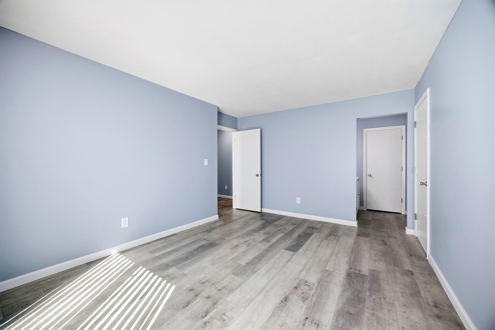 25 Nassau Dr # 25 Property Photo 19