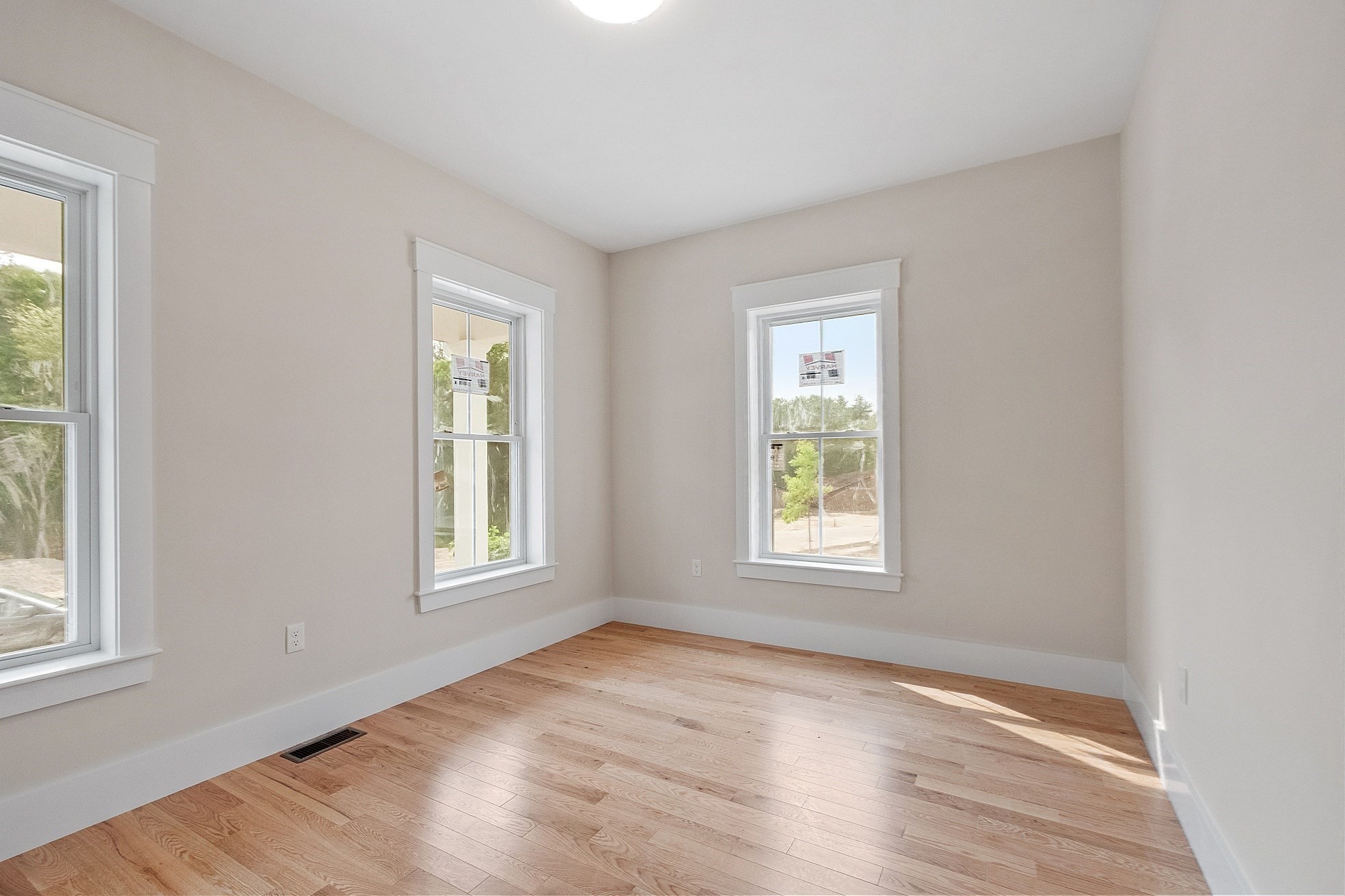 18 Waites Crossing Property Photo 13