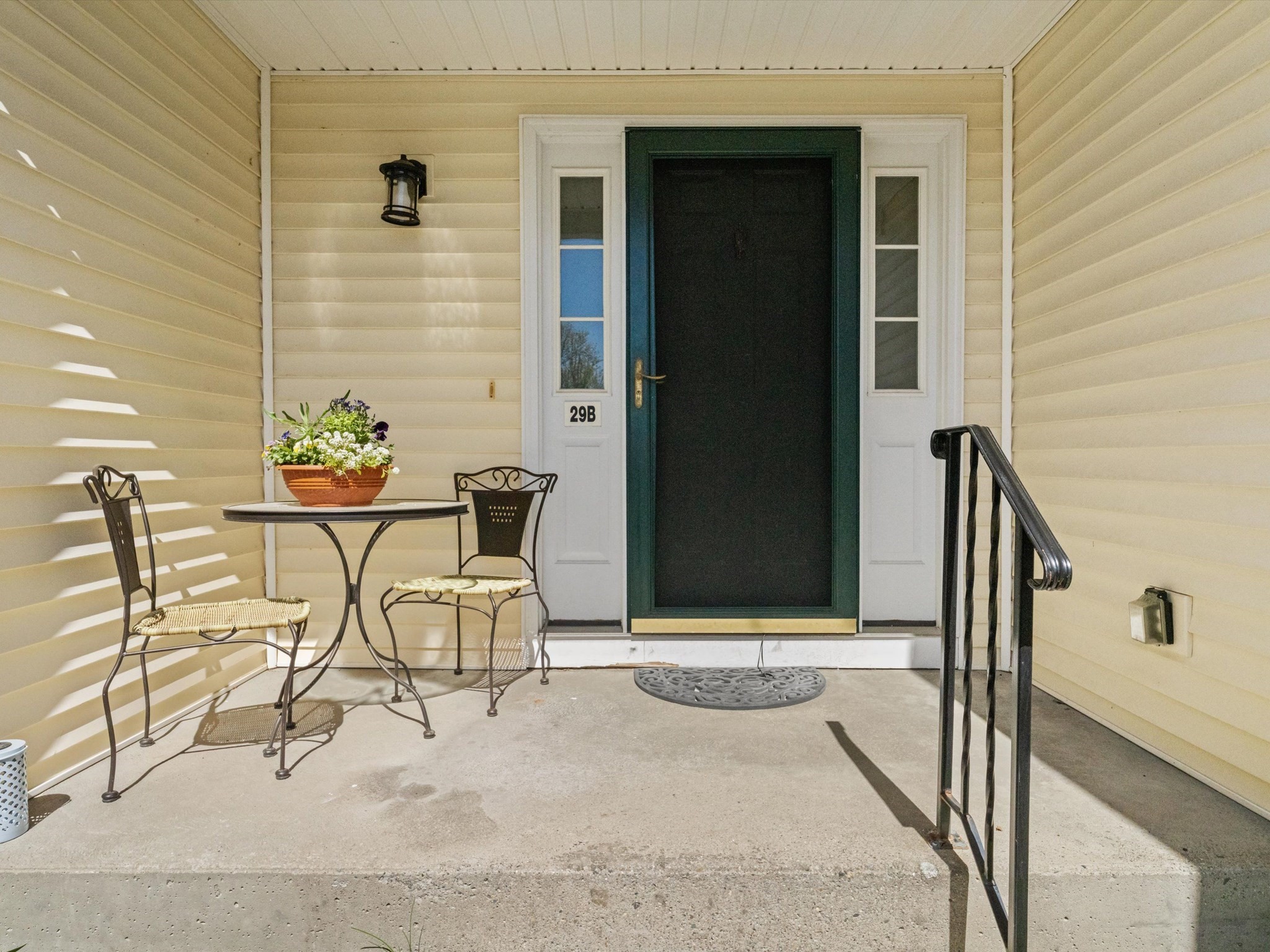 29 Coldspring Dr # B Property Photo 5