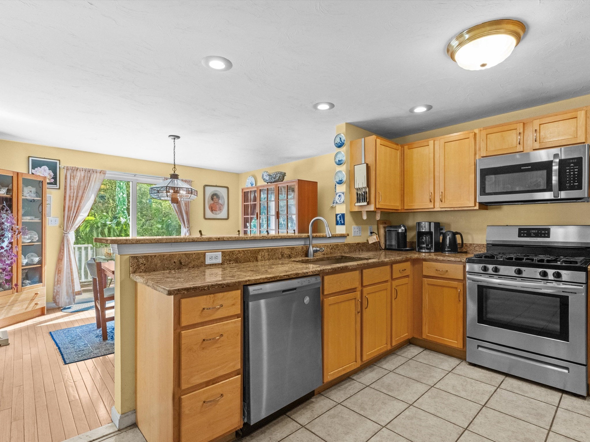 29 Coldspring Dr # B Property Photo 12