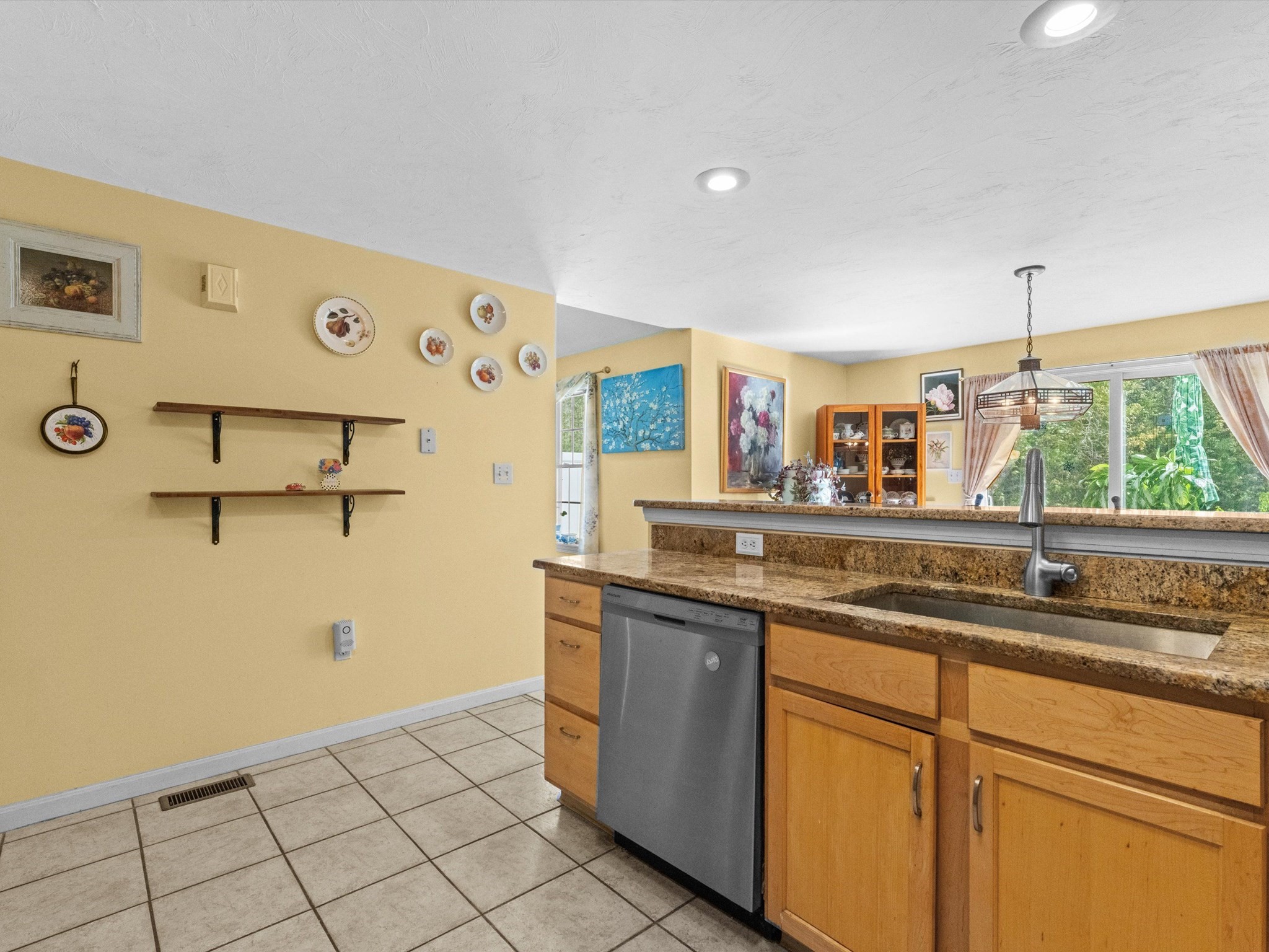 29 Coldspring Dr # B Property Photo 18