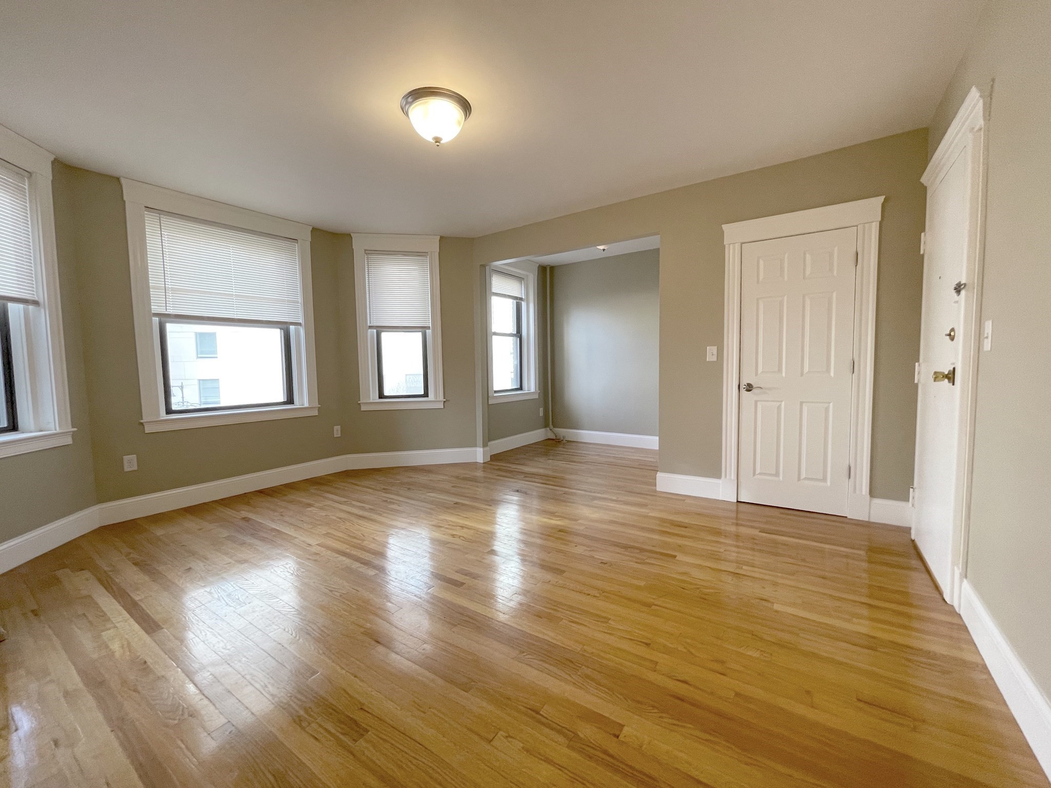 660 Huntington Avenue # 35 Property Photo 1