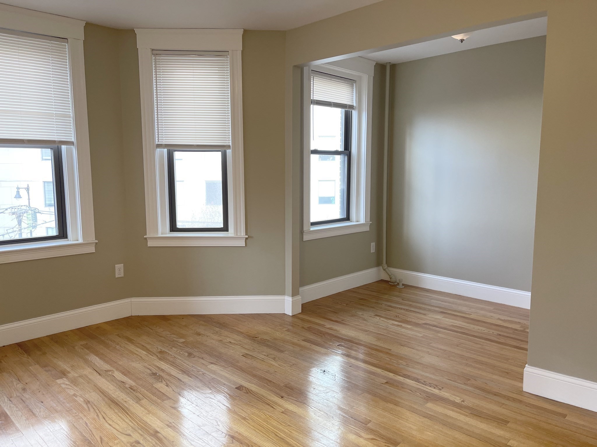 660 Huntington Avenue # 35 Property Photo 2