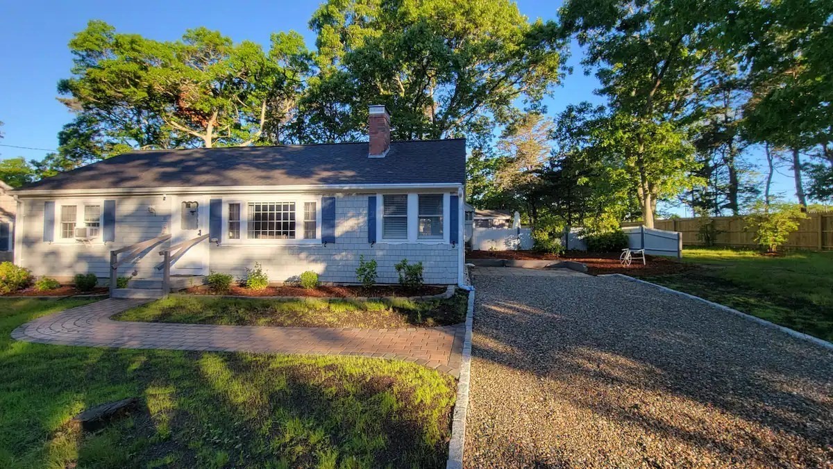 21 Sibley Dr Property Photo 1