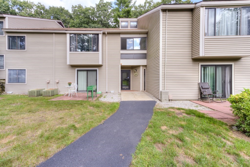 16 Thayer Pond Dr # 16 Property Photo 2