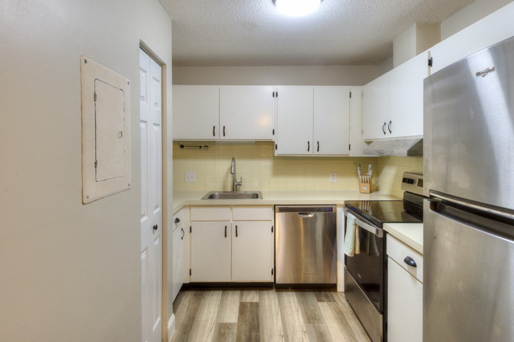 16 Thayer Pond Dr # 16 Property Photo 5