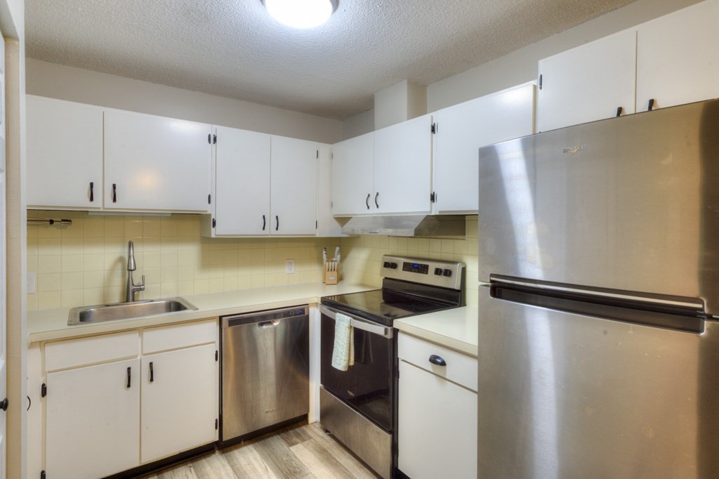 16 Thayer Pond Dr # 16 Property Photo 6