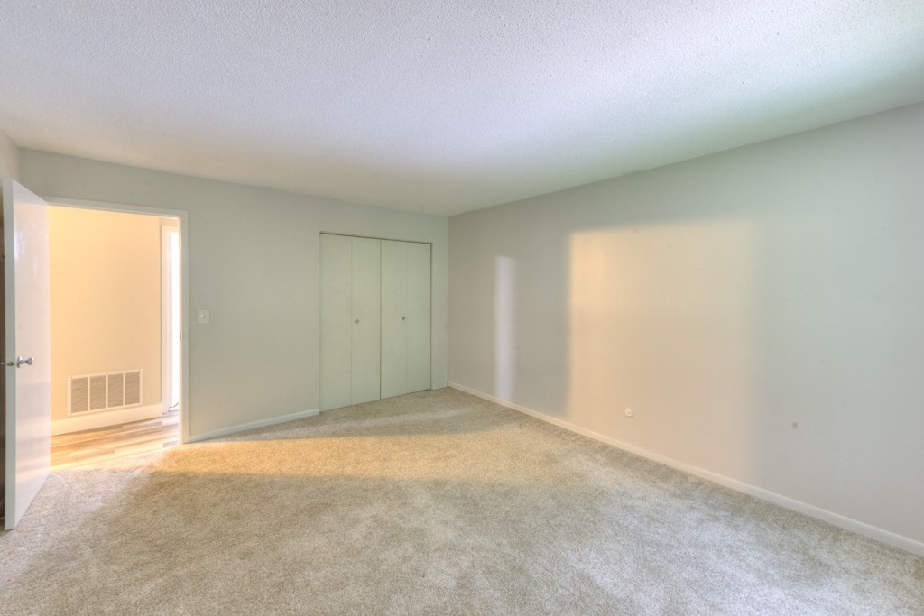16 Thayer Pond Dr # 16 Property Photo 14