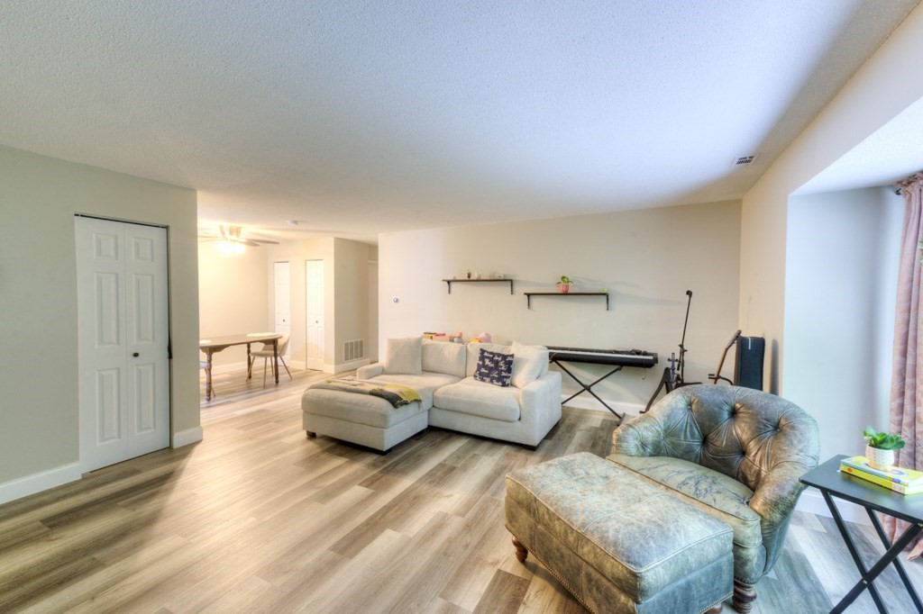 16 Thayer Pond Dr # 16 Property Photo 18