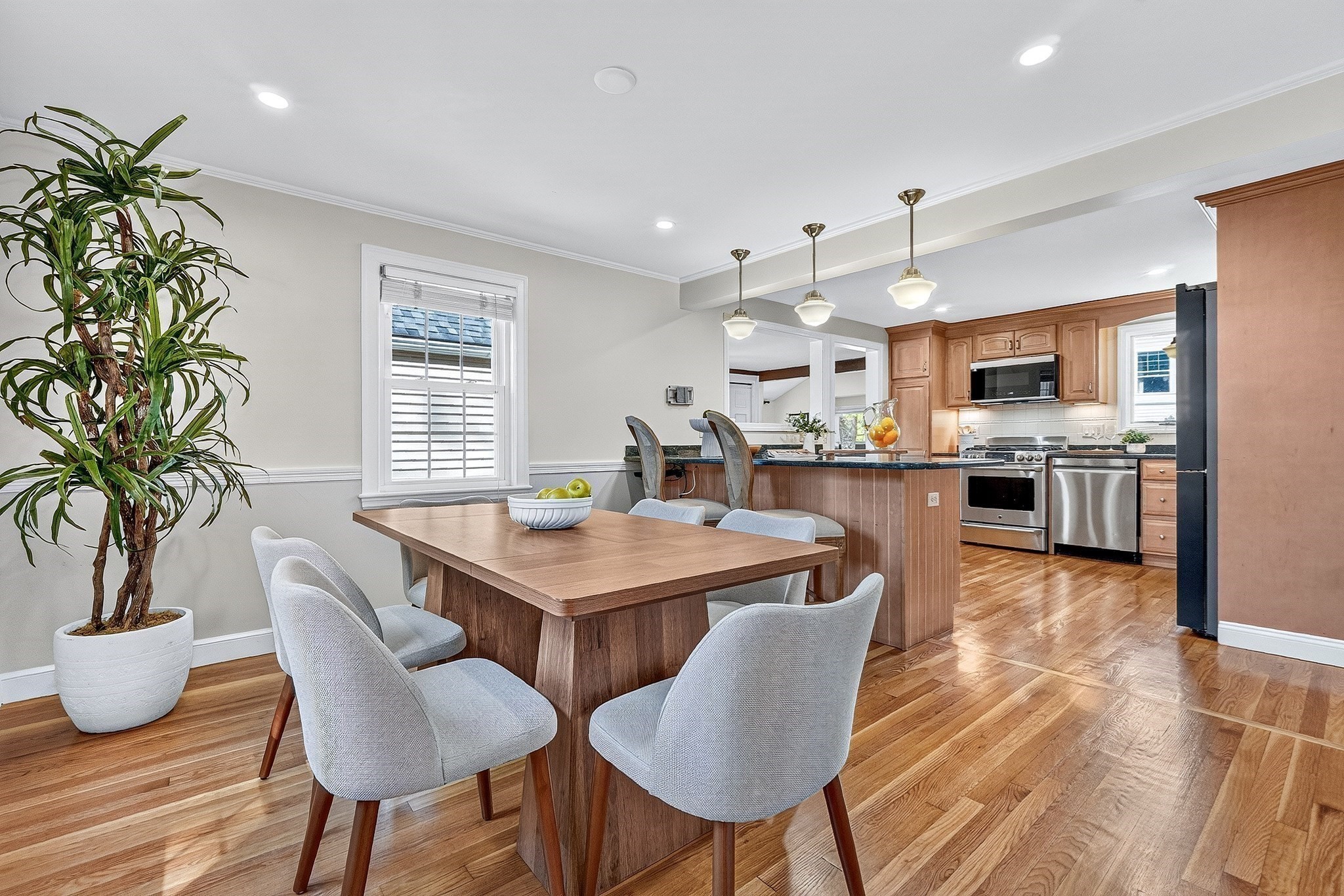 8 Sunnyfield Road Property Photo 4