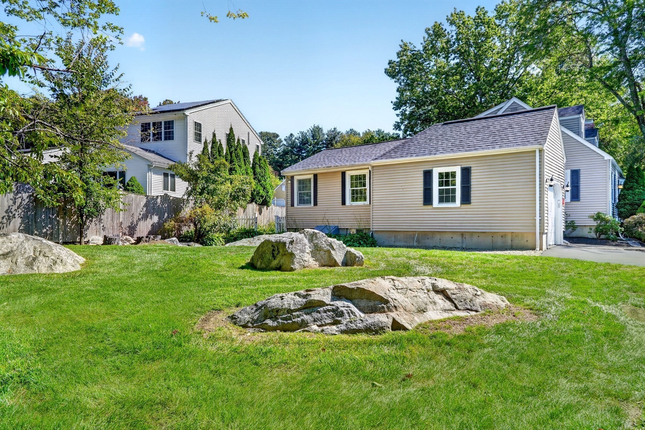8 Sunnyfield Road Property Photo 24