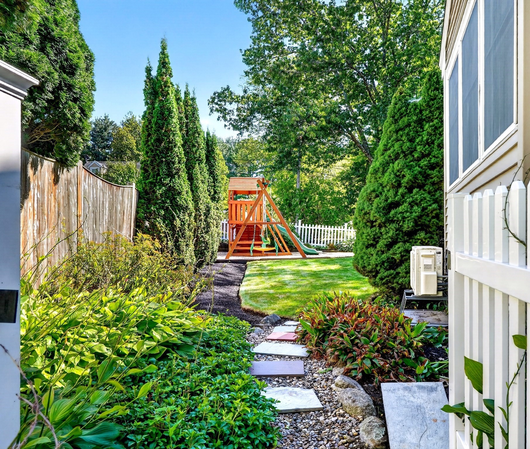 8 Sunnyfield Road Property Photo 26