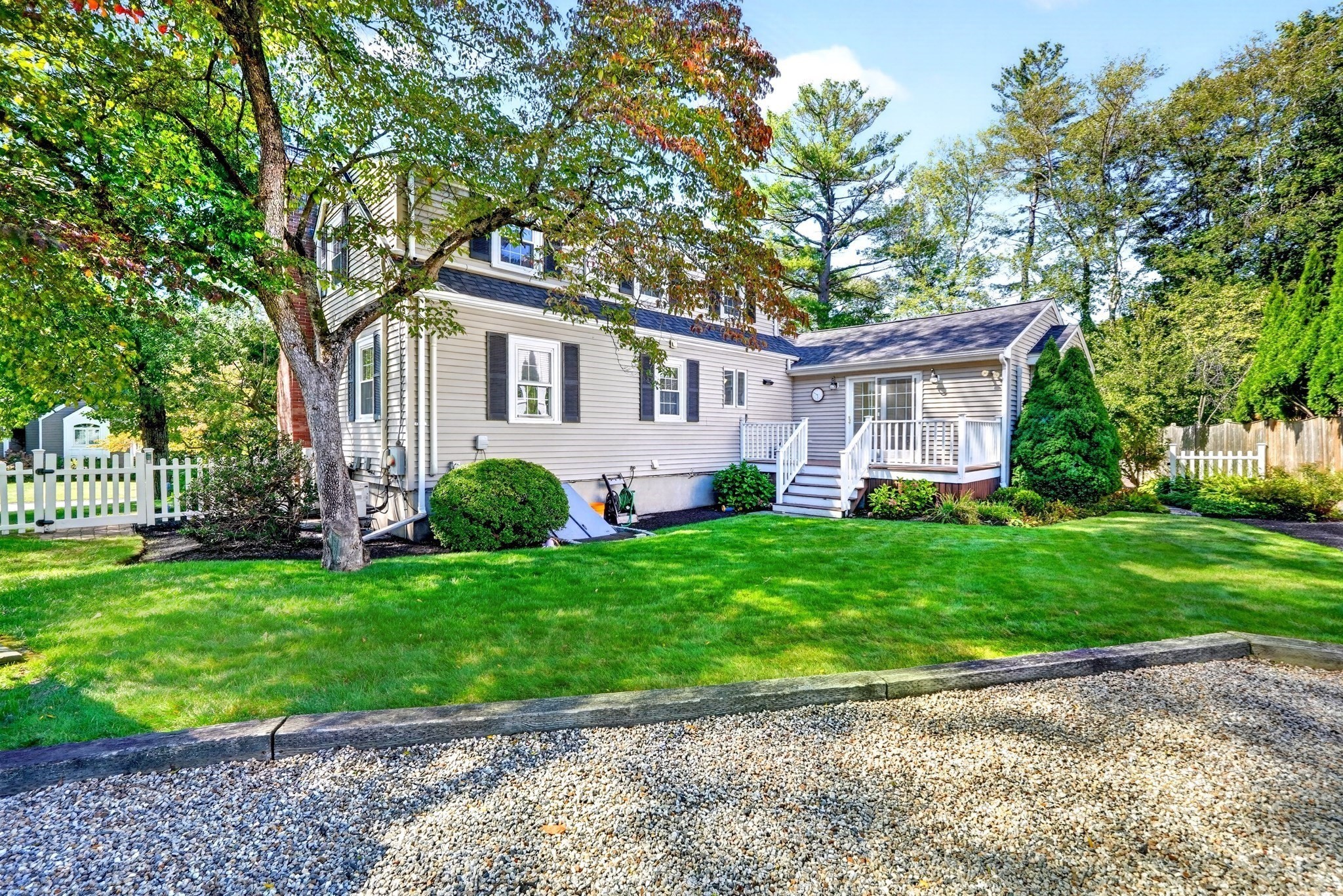 8 Sunnyfield Road Property Photo 27