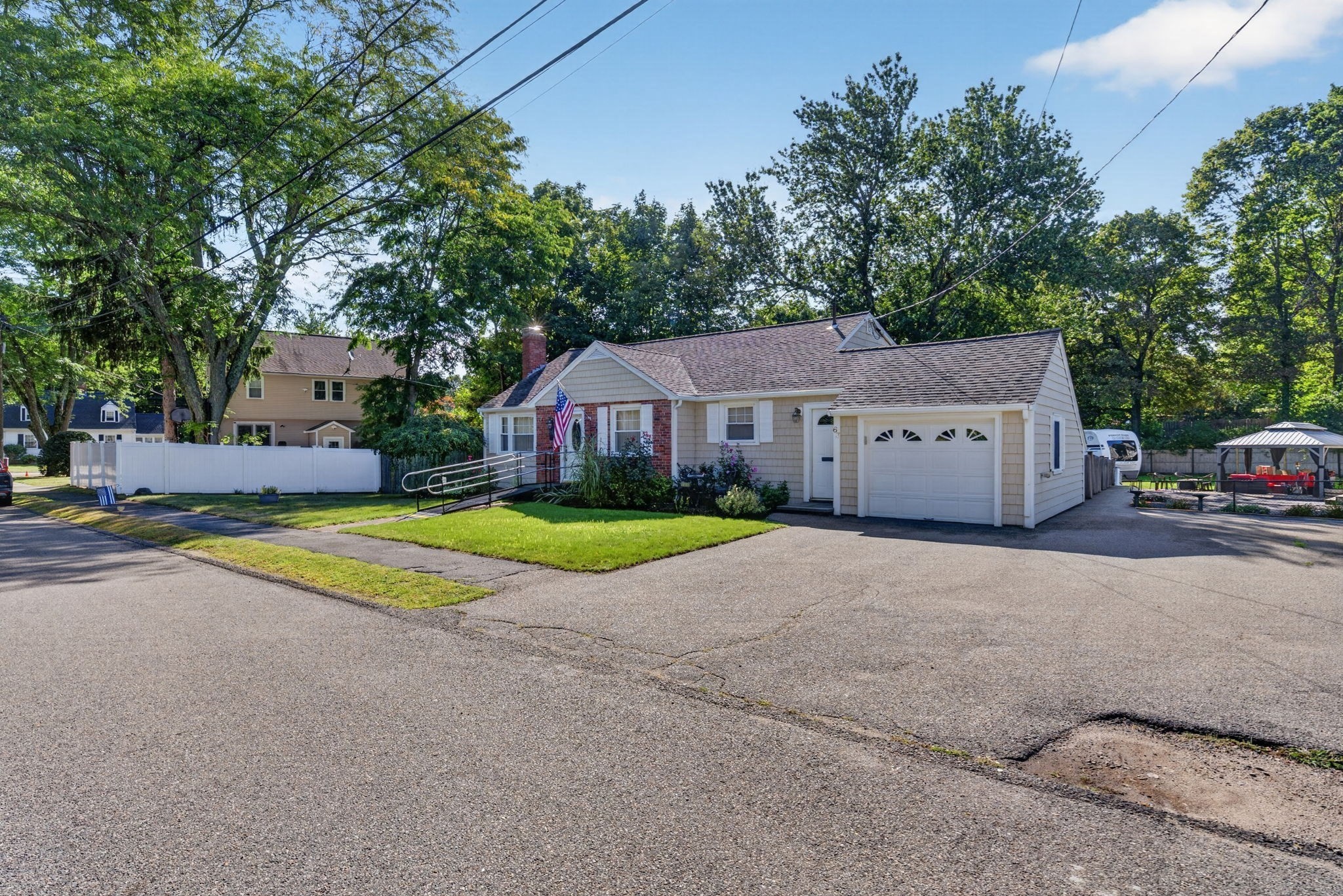 63 Burton Terrace Property Photo 3