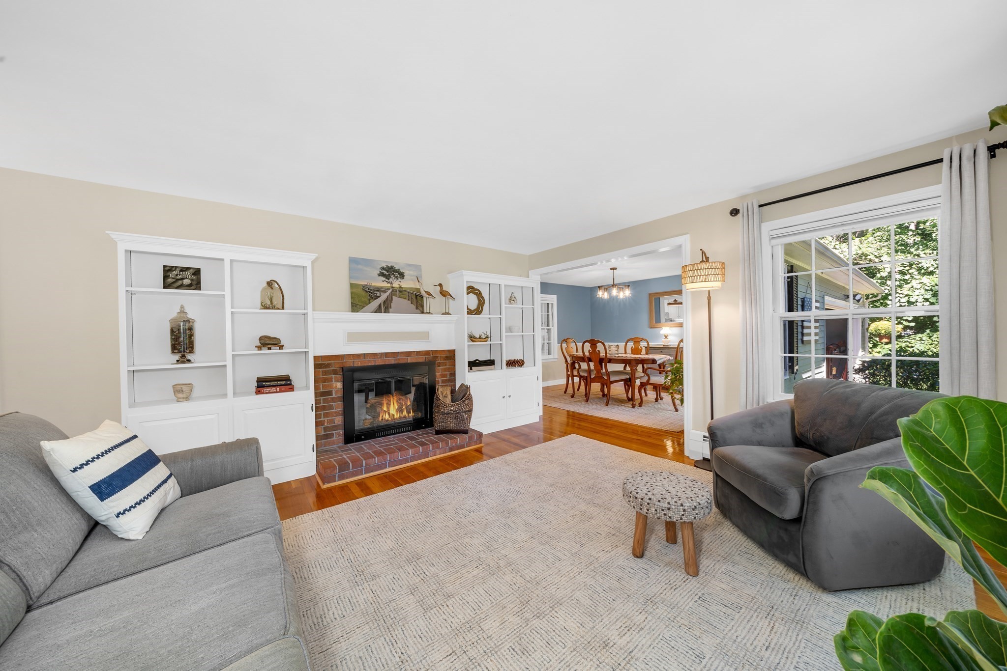6 W Parish Dr Property Photo 2