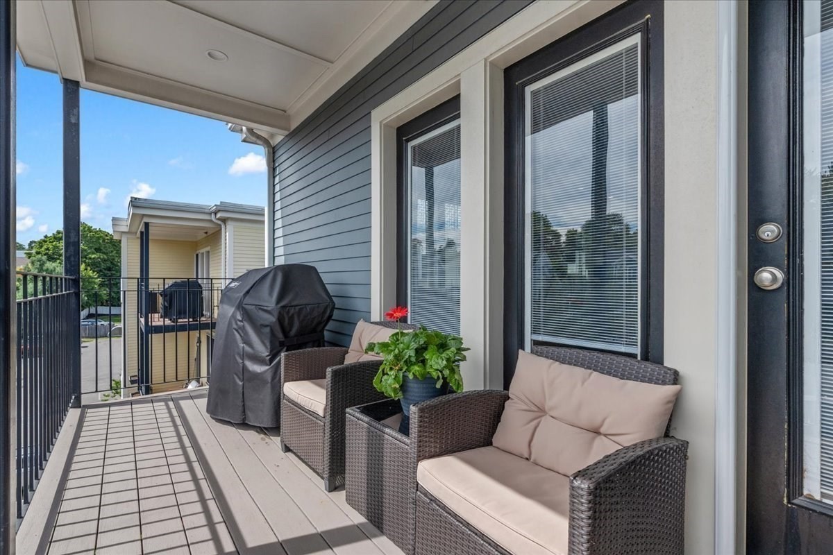 45 Coffey St # 6 Property Photo 5
