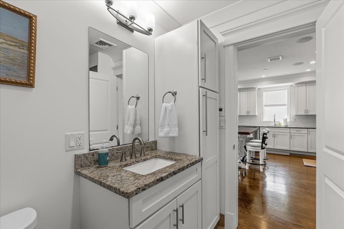 45 Coffey St # 6 Property Photo 11