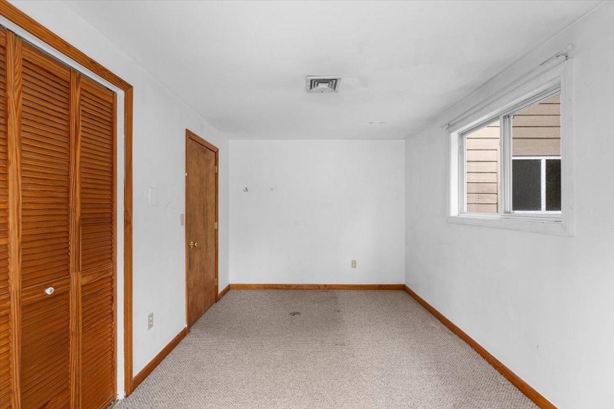 21 Surrey Ln # 21 Property Photo 13