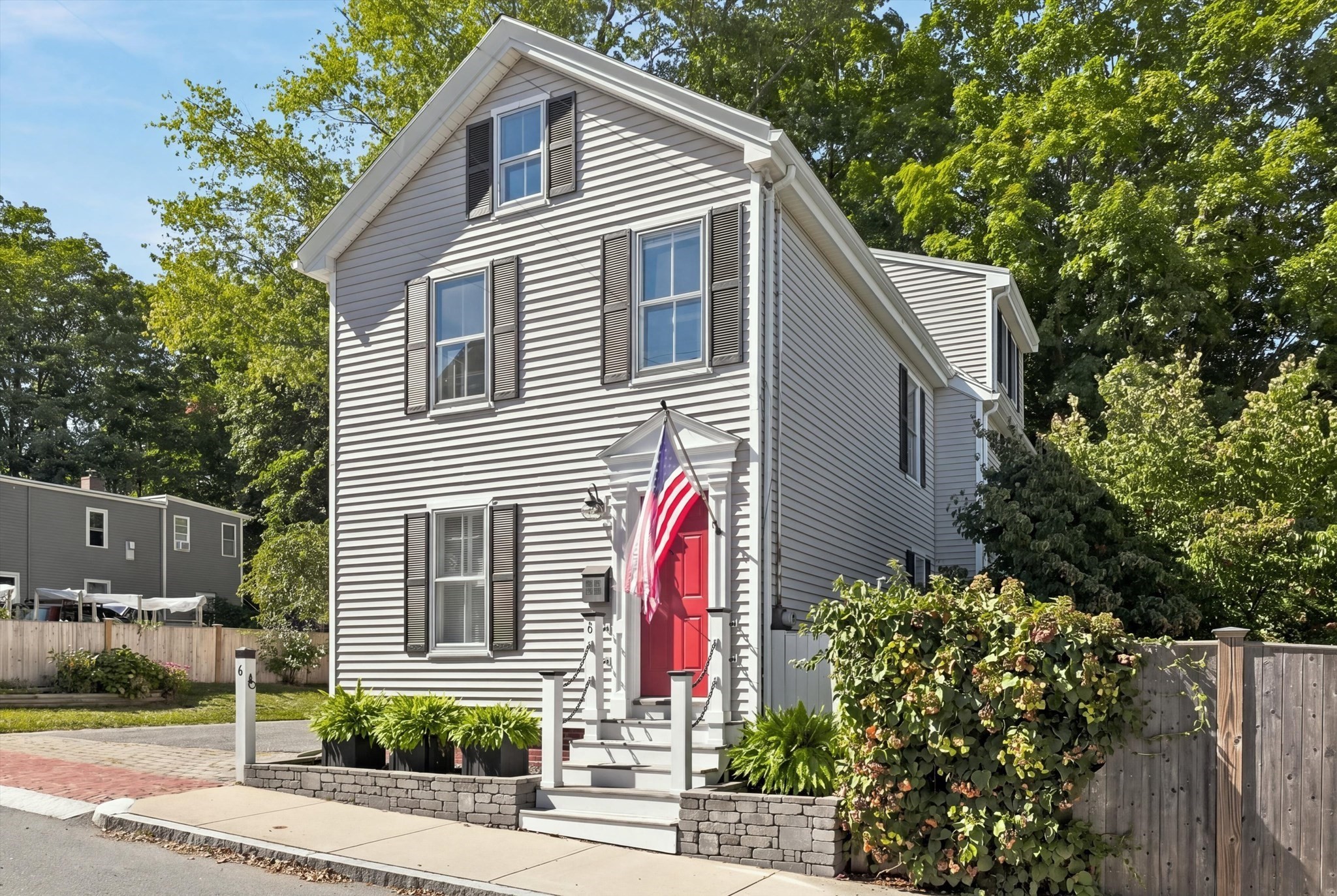 6 Merrill St Property Photo 3