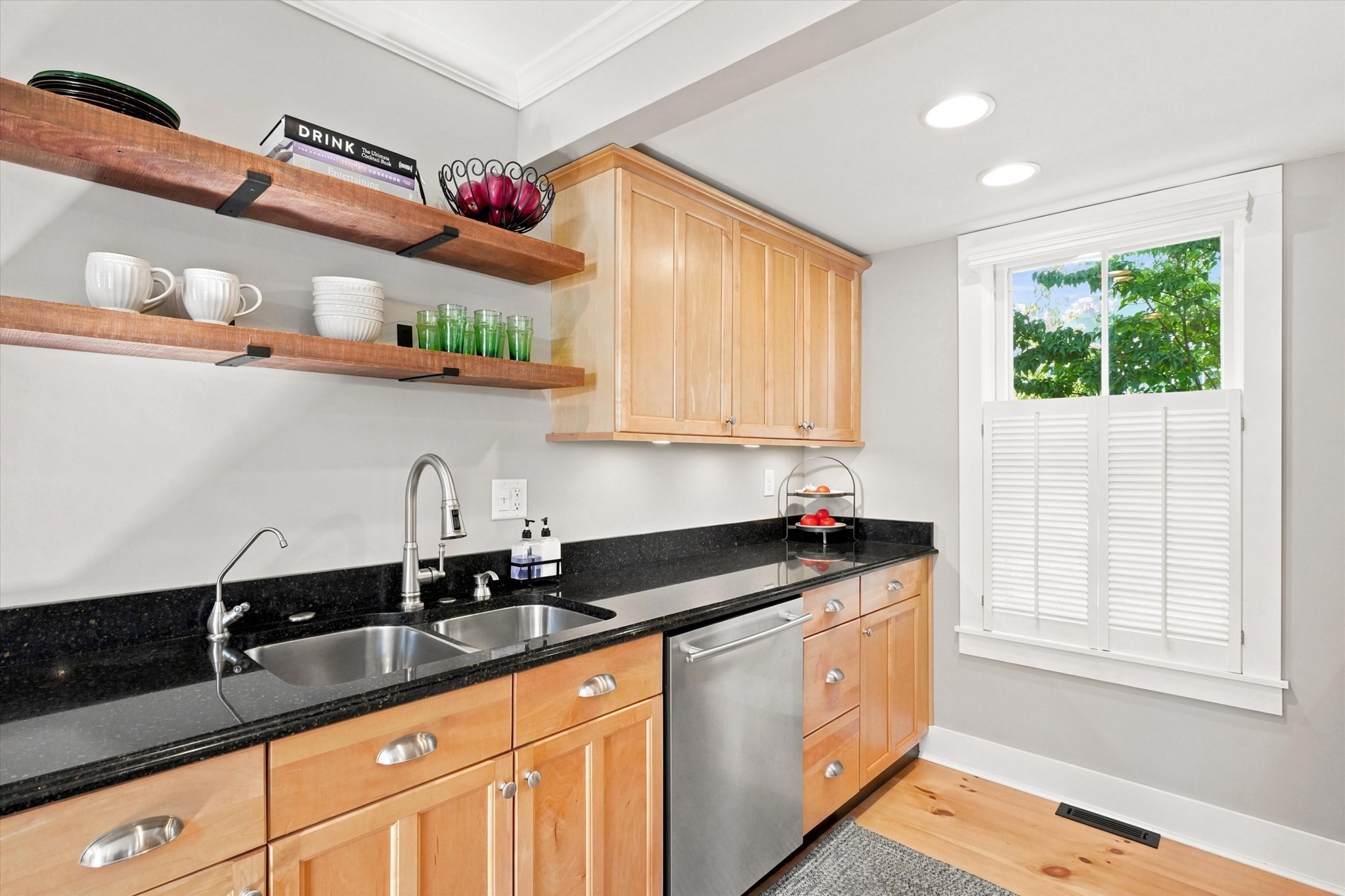 6 Merrill St Property Photo 14