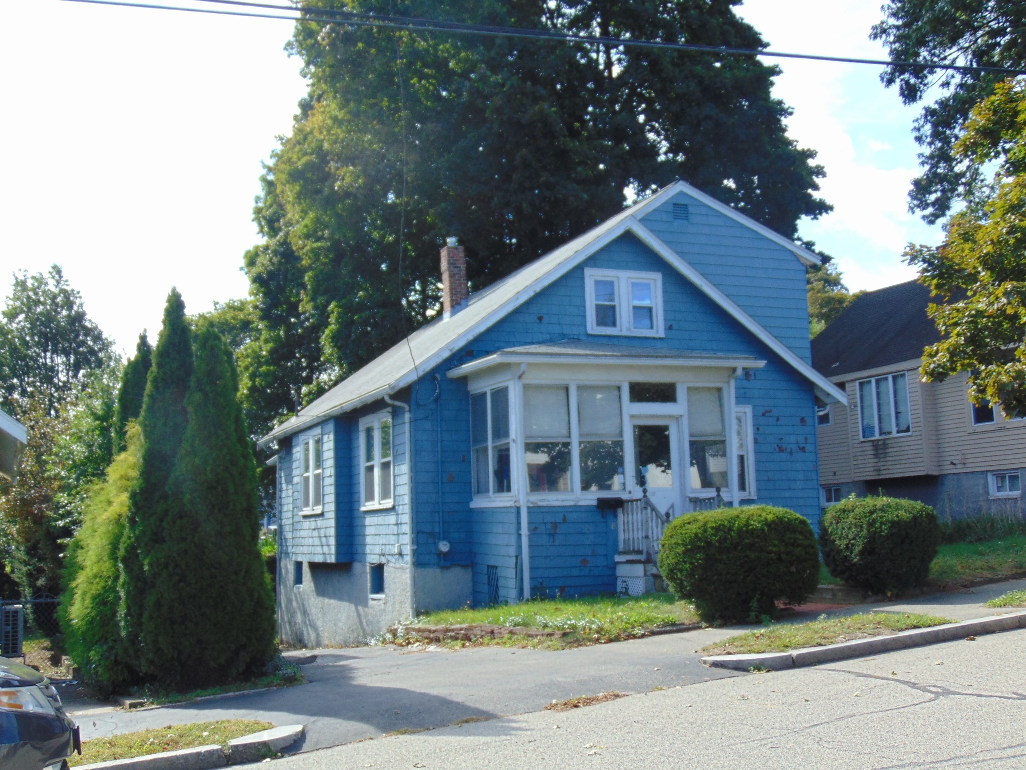152 Holbrook Rd Property Photo 2