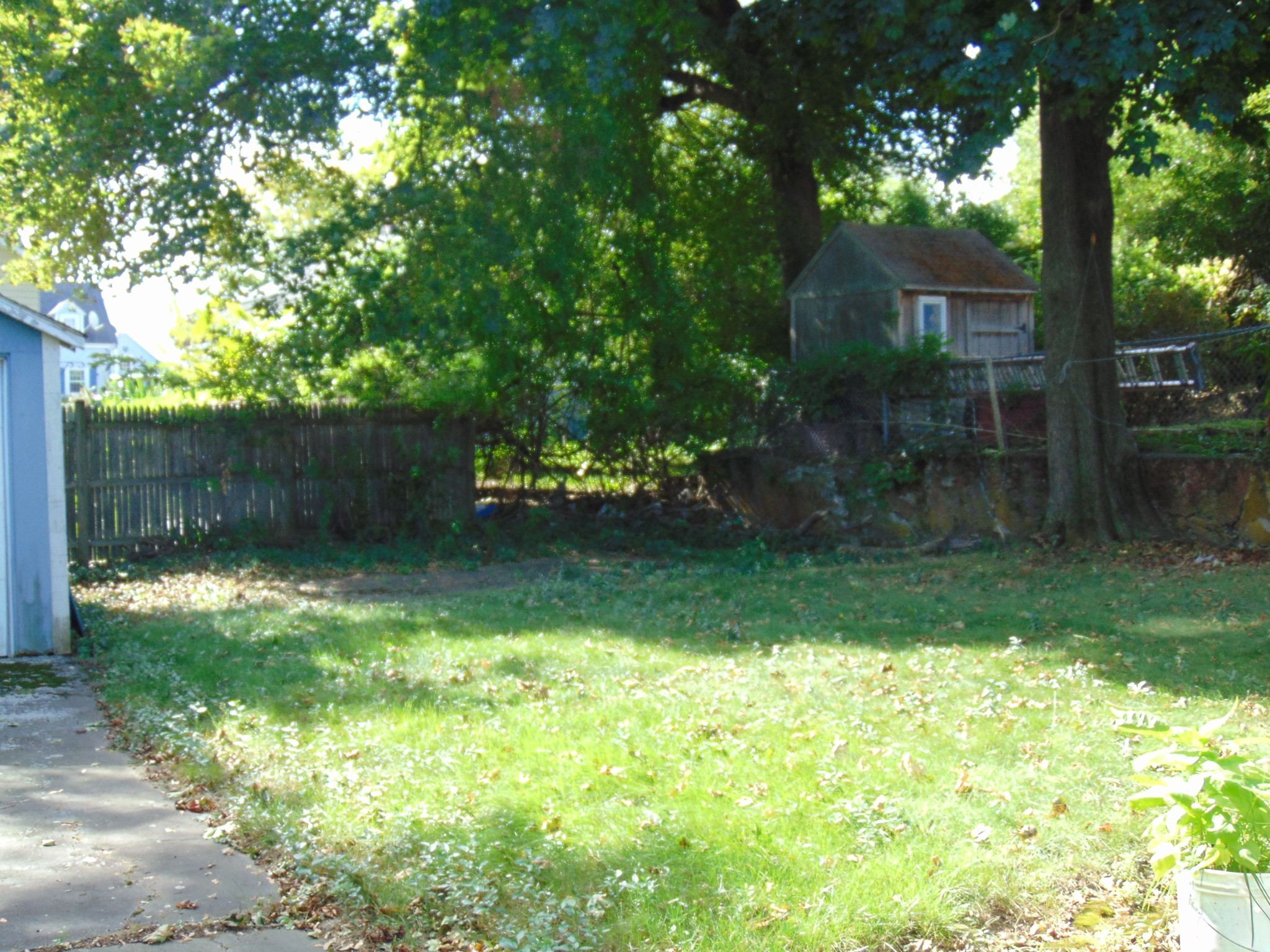 152 Holbrook Rd Property Photo 5