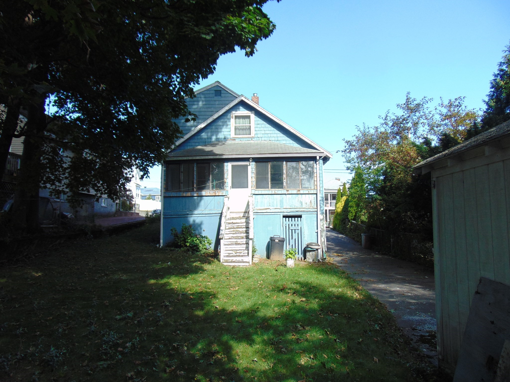 152 Holbrook Rd Property Photo 6