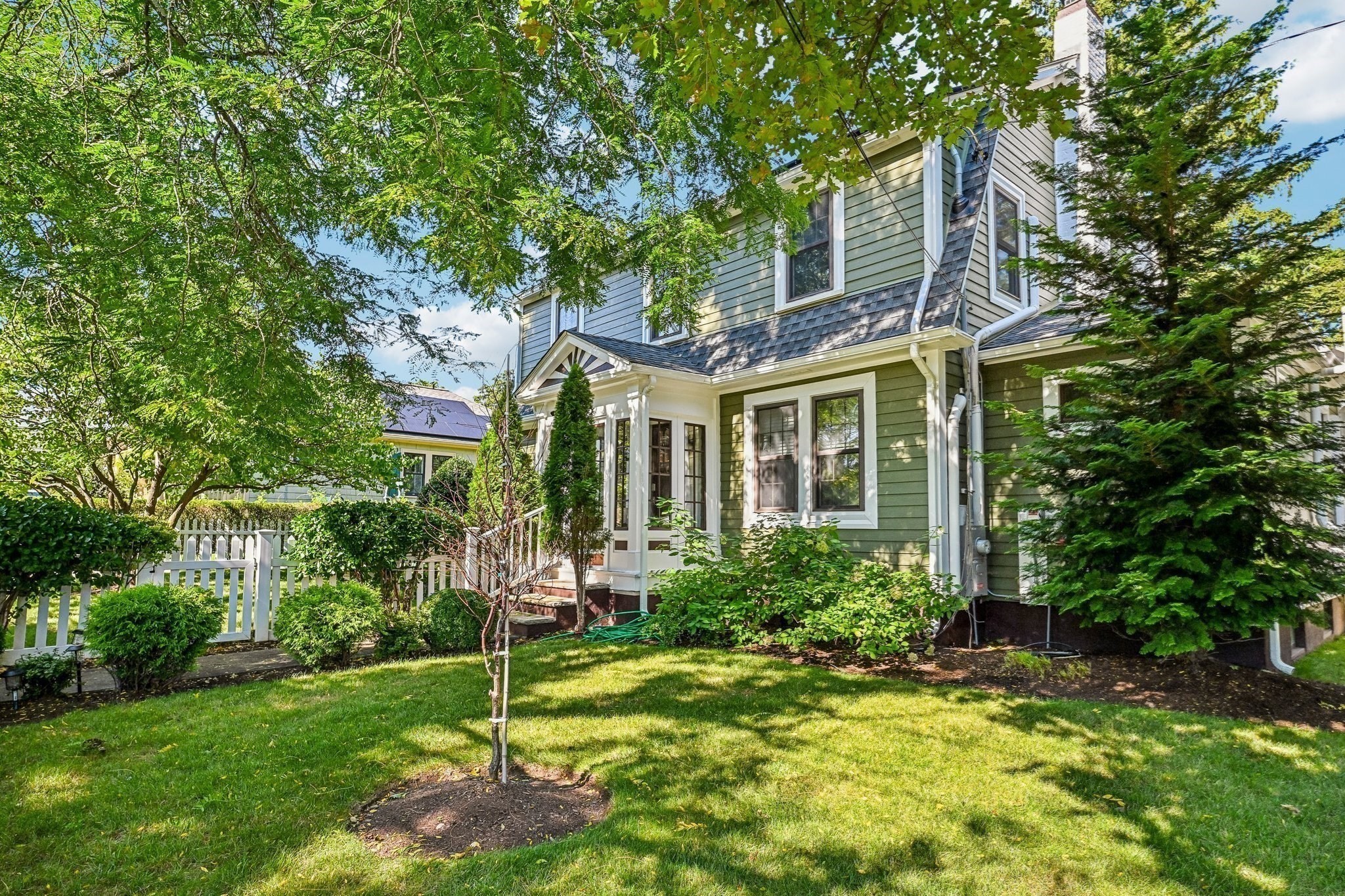 155 Auburndale Ave Property Photo 1