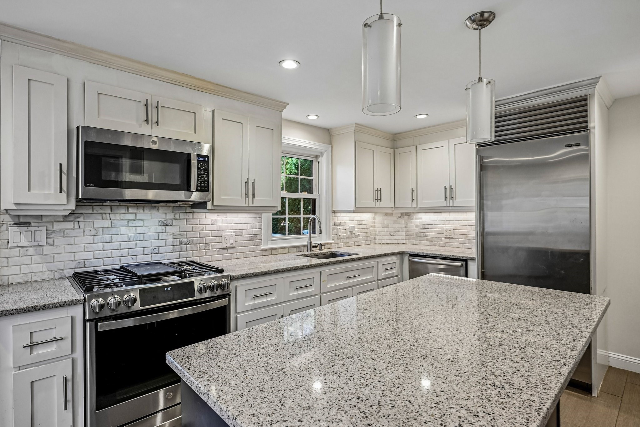 155 Auburndale Ave Property Photo 4