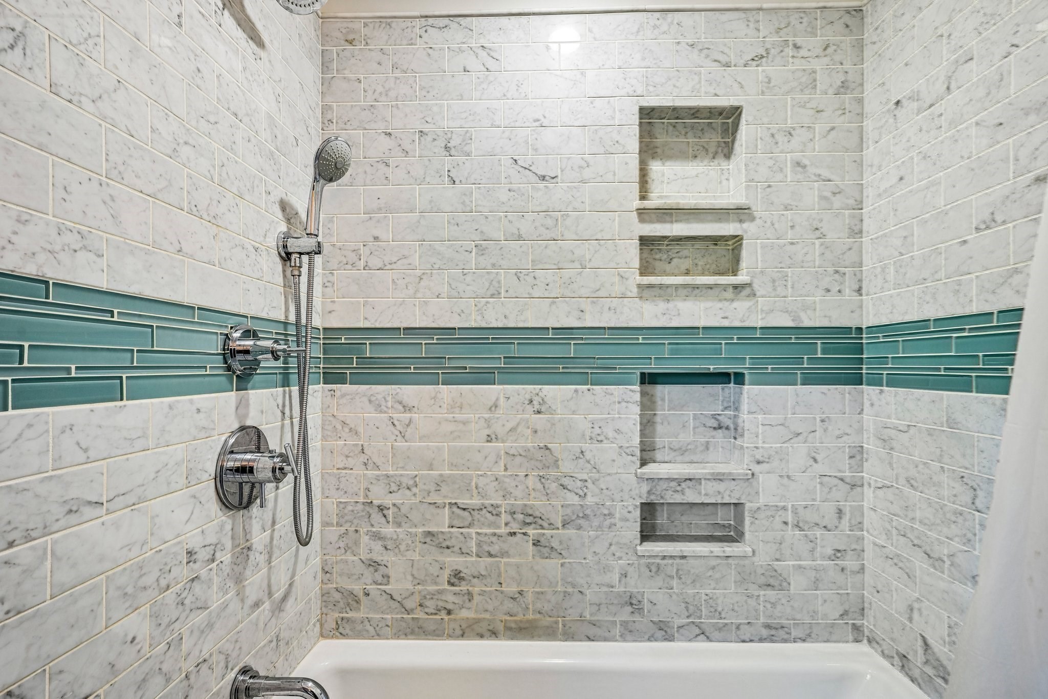 155 Auburndale Ave Property Photo 20