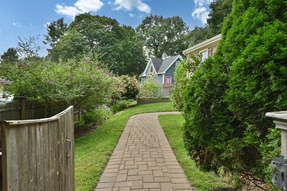 36 Grove Street Property Photo 4