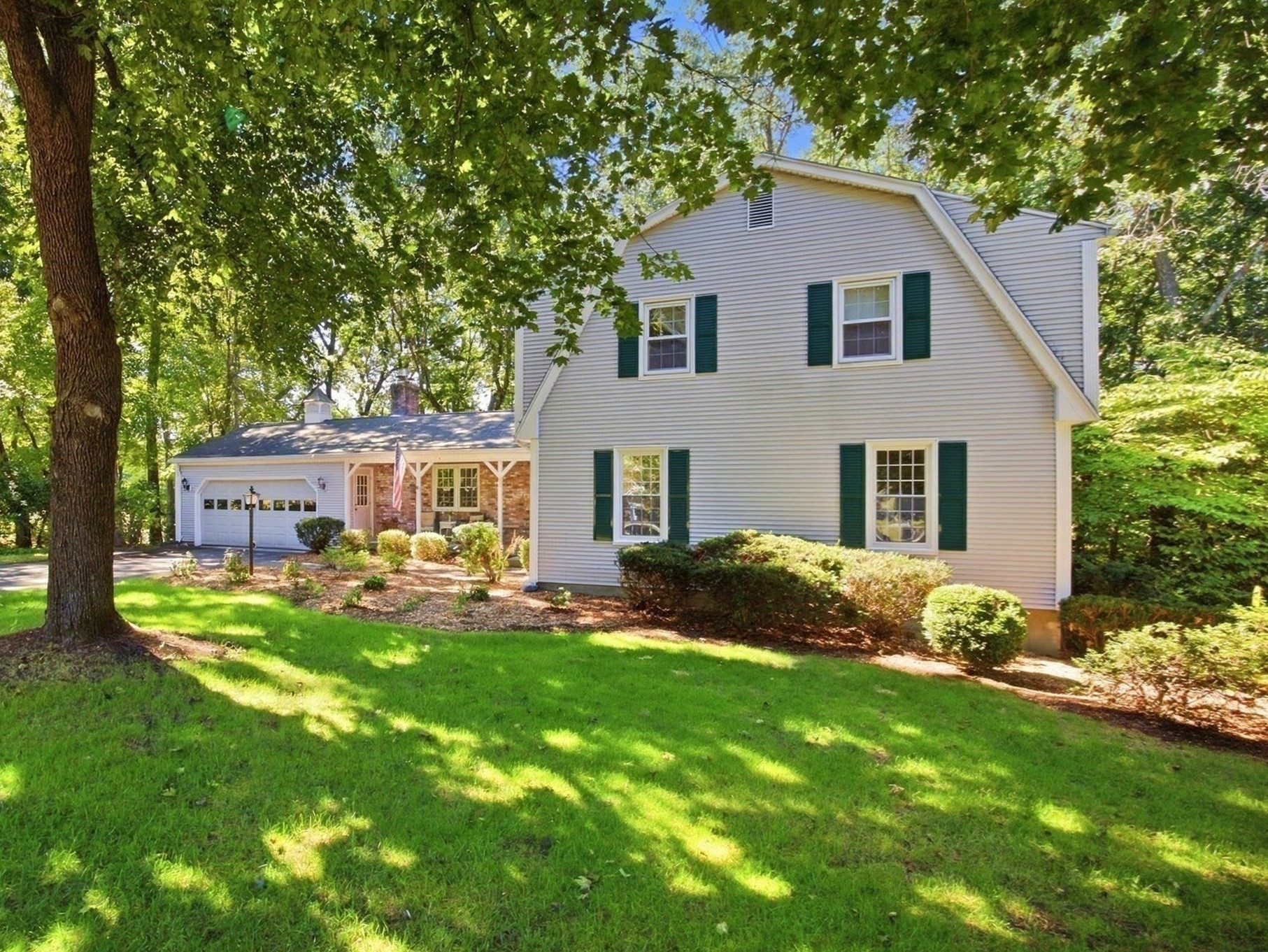 64 Cambridge Cir Property Photo 2