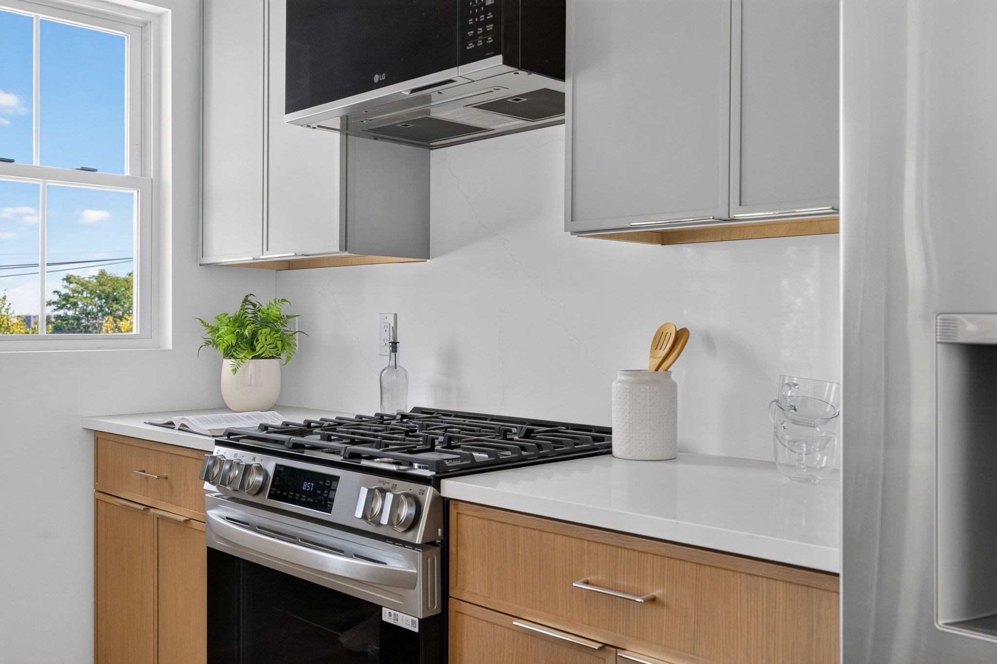 146 Jaques St # C Property Photo 4