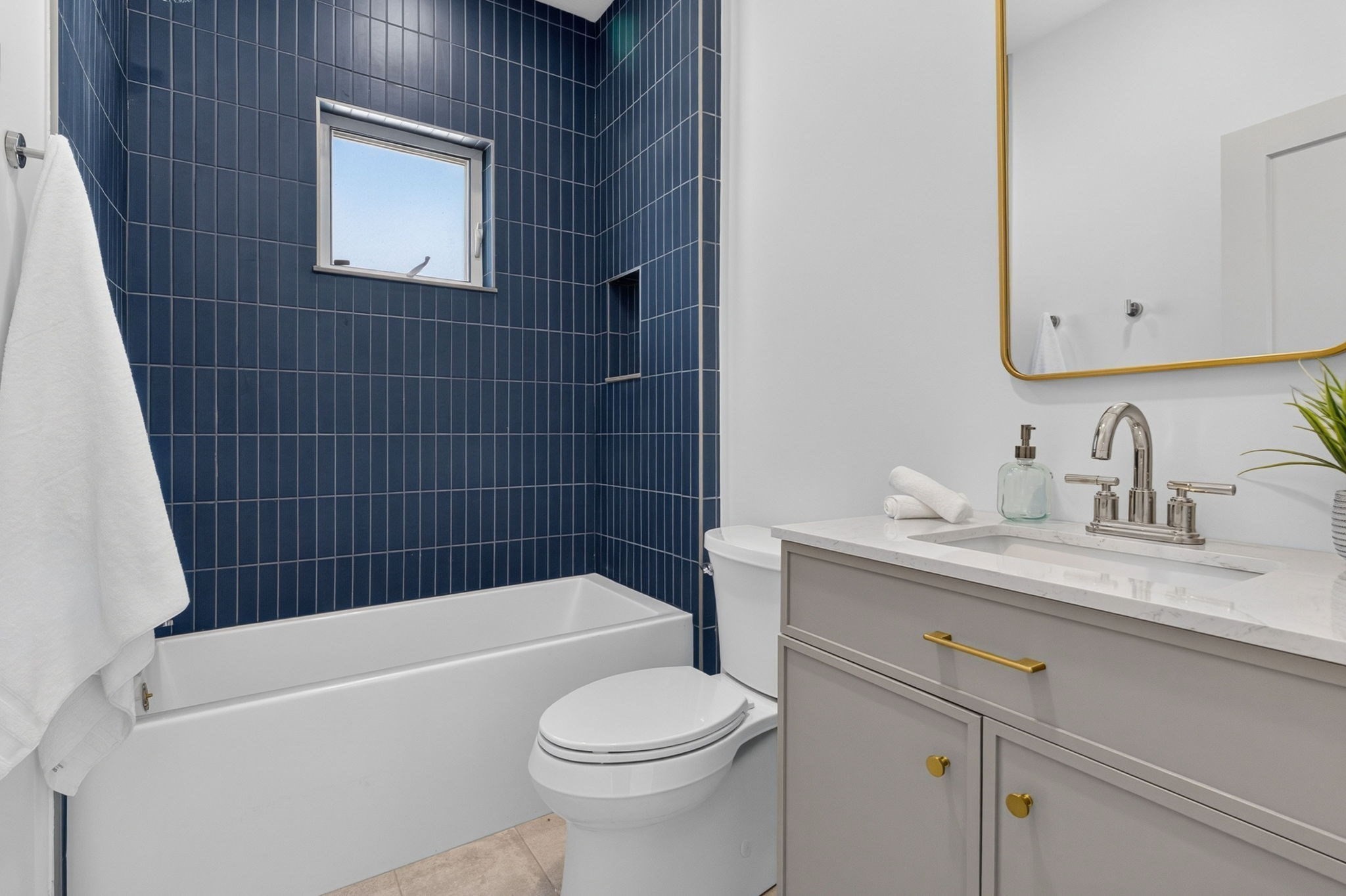 146 Jaques St # C Property Photo 14