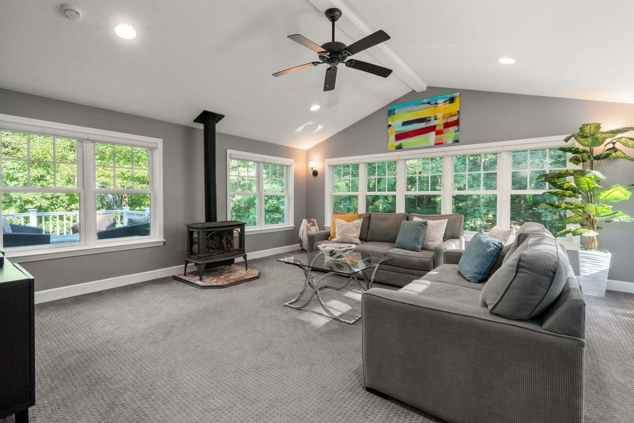 45 Woodmere Dr Property Photo 3