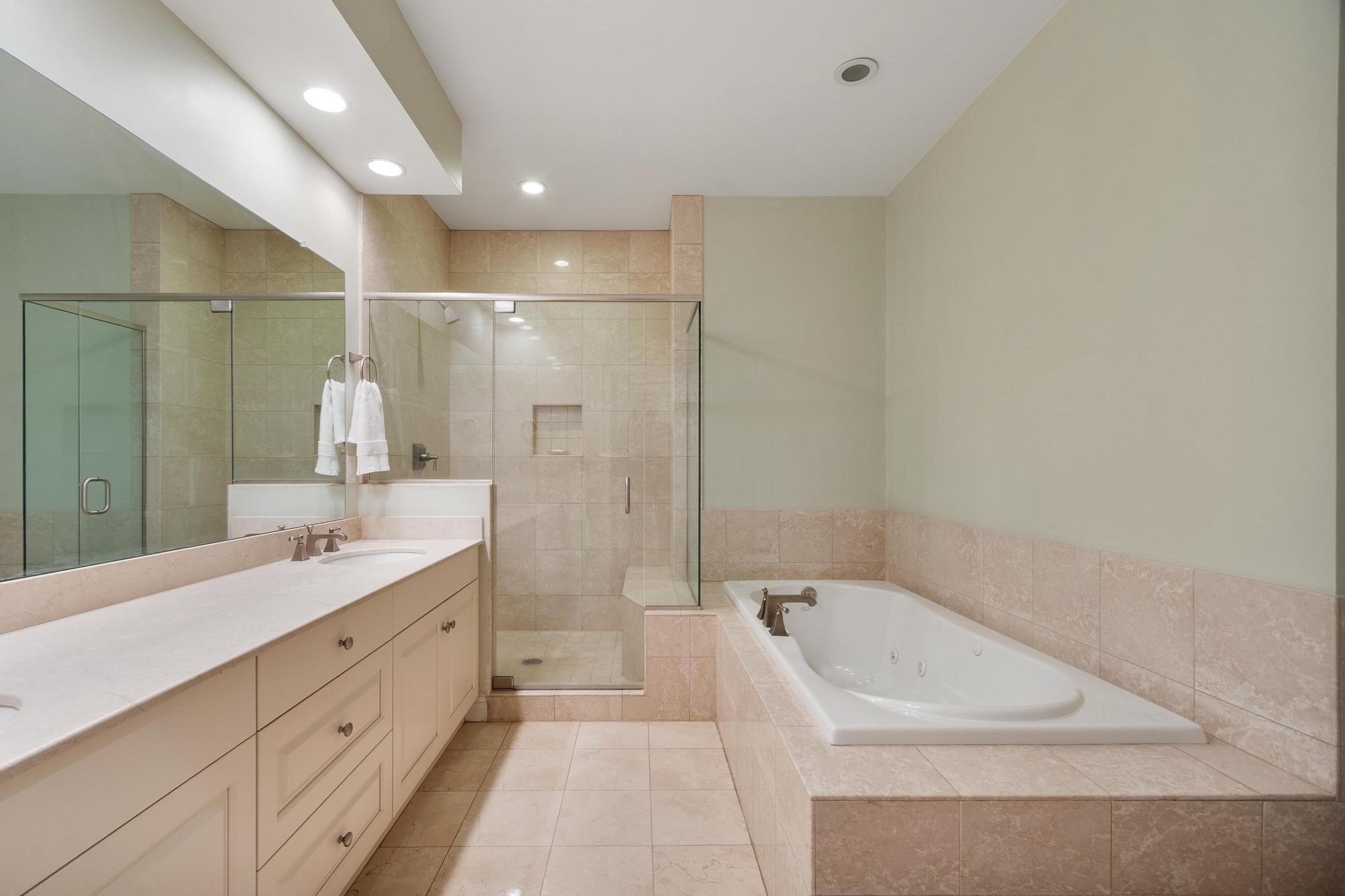 6 Candleberry Lane # 27 Property Photo 16