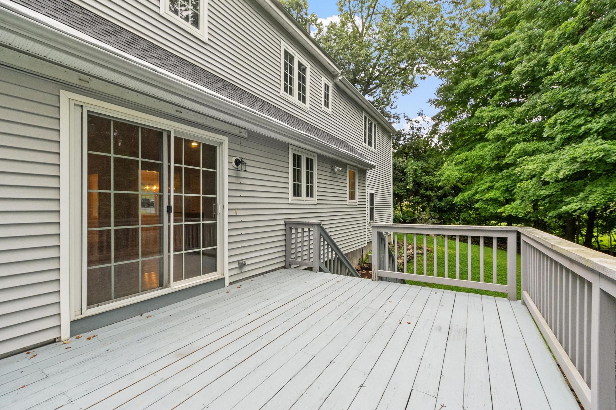 41 Gold St. Property Photo 3