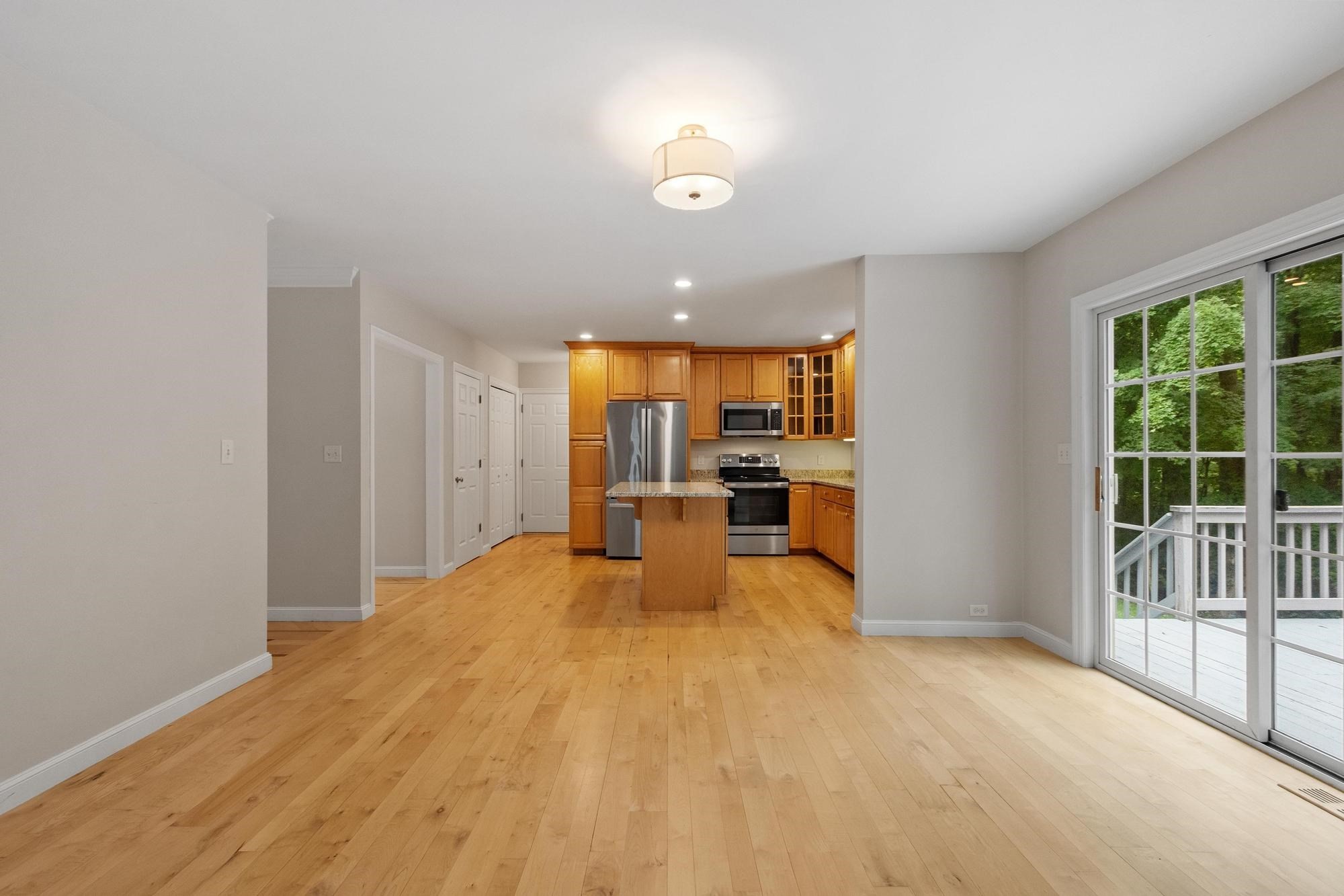 41 Gold St. Property Photo 6