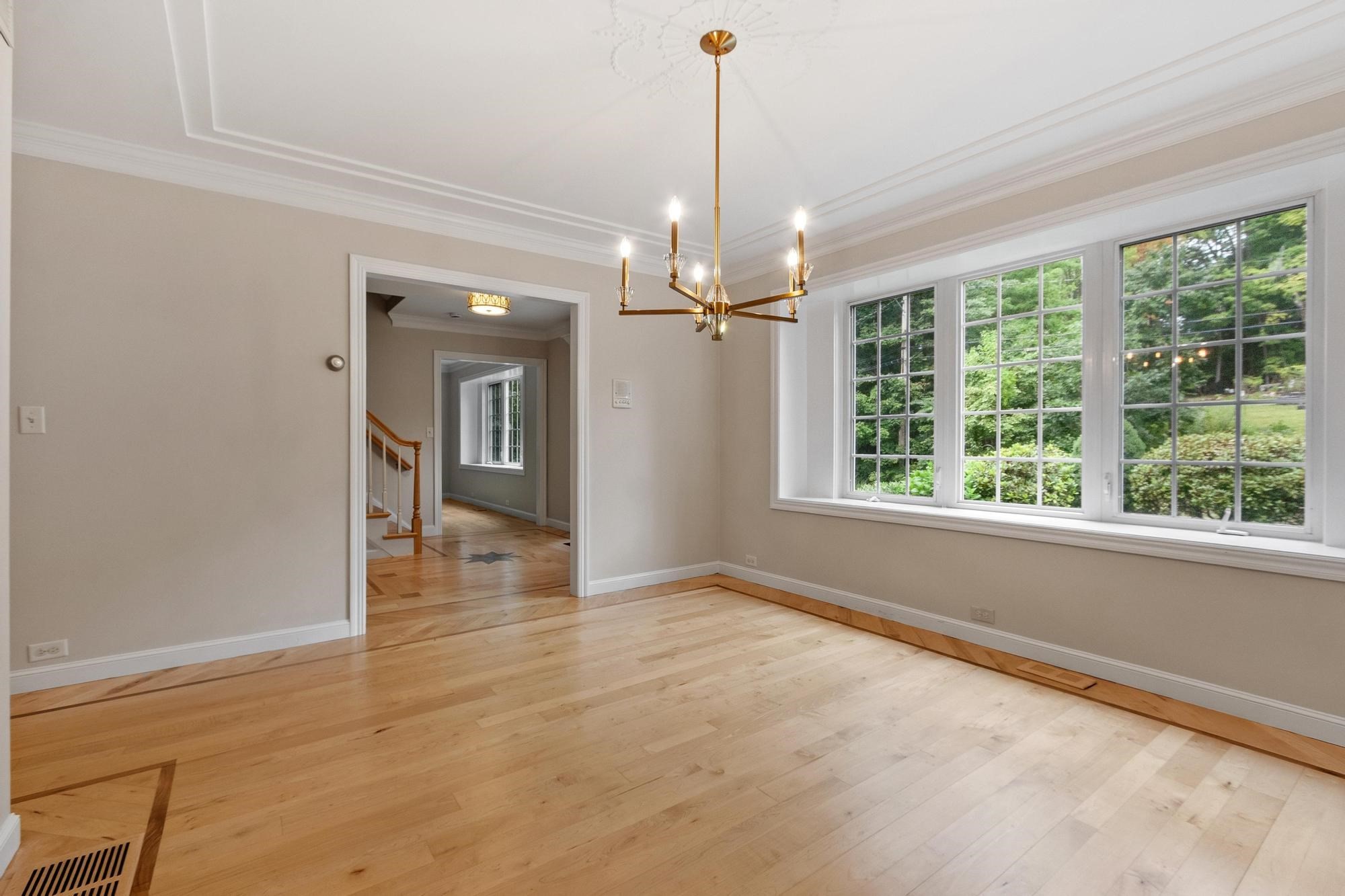 41 Gold St. Property Photo 8