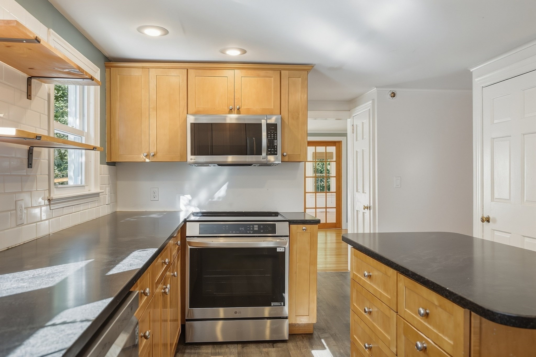 16 Hunting Lane Property Photo 13