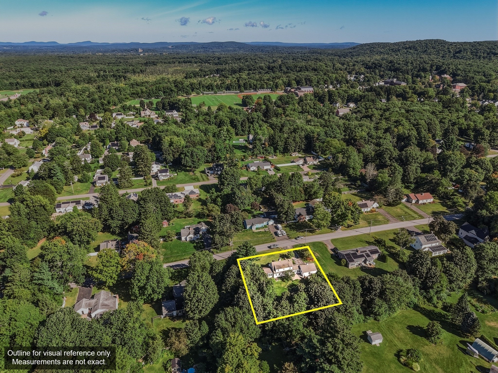 16 Hunting Lane Property Photo 39