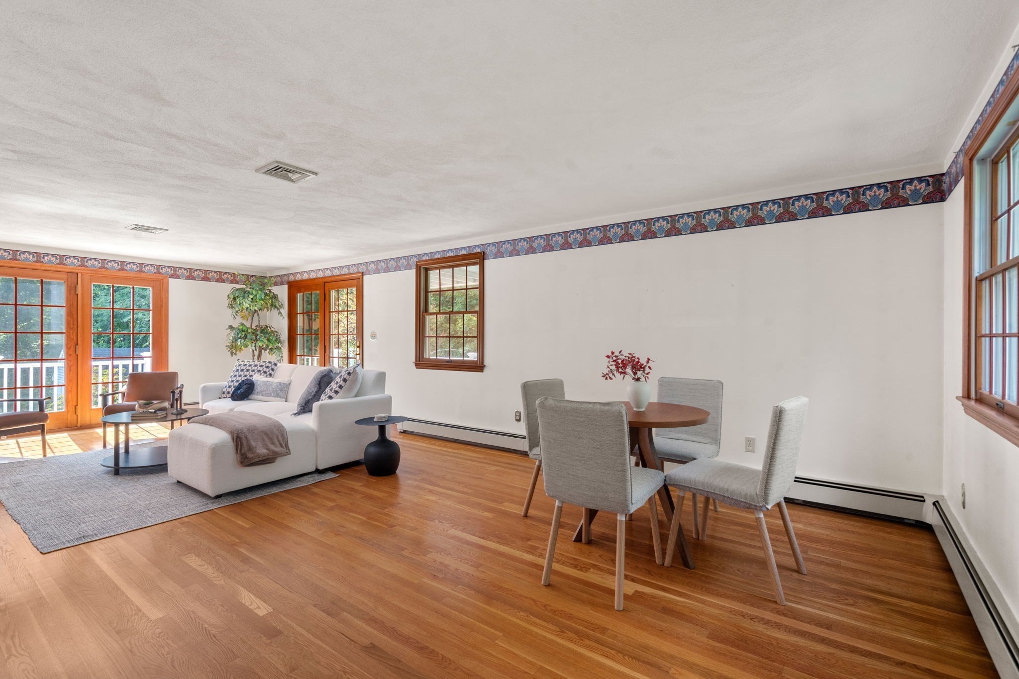 681 High Street Property Photo 15