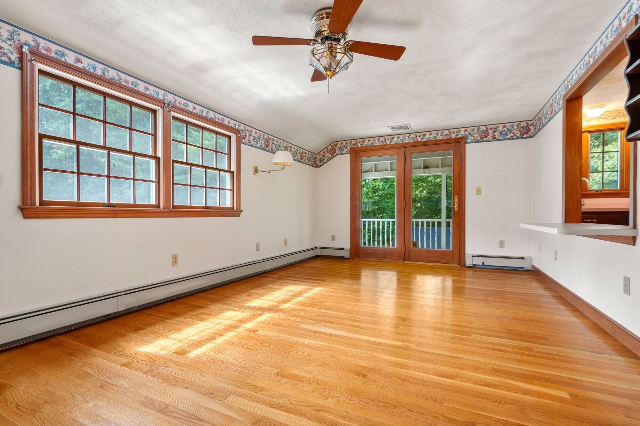 681 High Street Property Photo 26